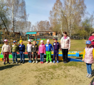 fe4e9f9e-a614-477c-b40e-1f8adb53846f