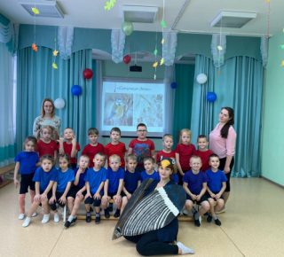 9902c673-fd90-45c9-af7f-e5a17524f730